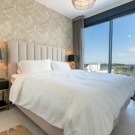 Διαμέρισμα Luxury Golf Penthouse Εστεπόνα