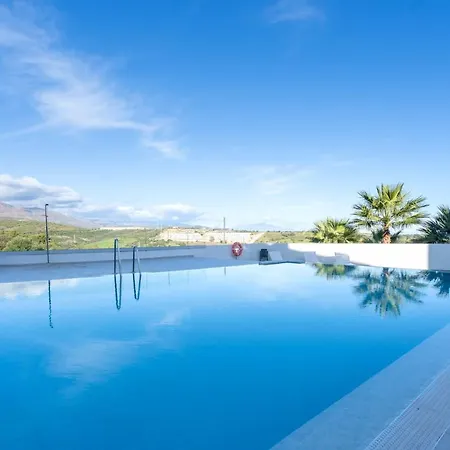 Διαμέρισμα Luxury Golf Penthouse Εστεπόνα